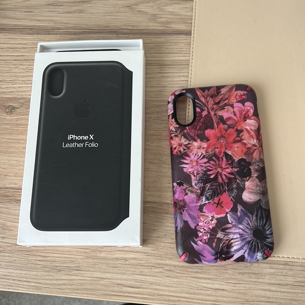 NWT - APPLE IPhone X - Leather Folio Phone Case